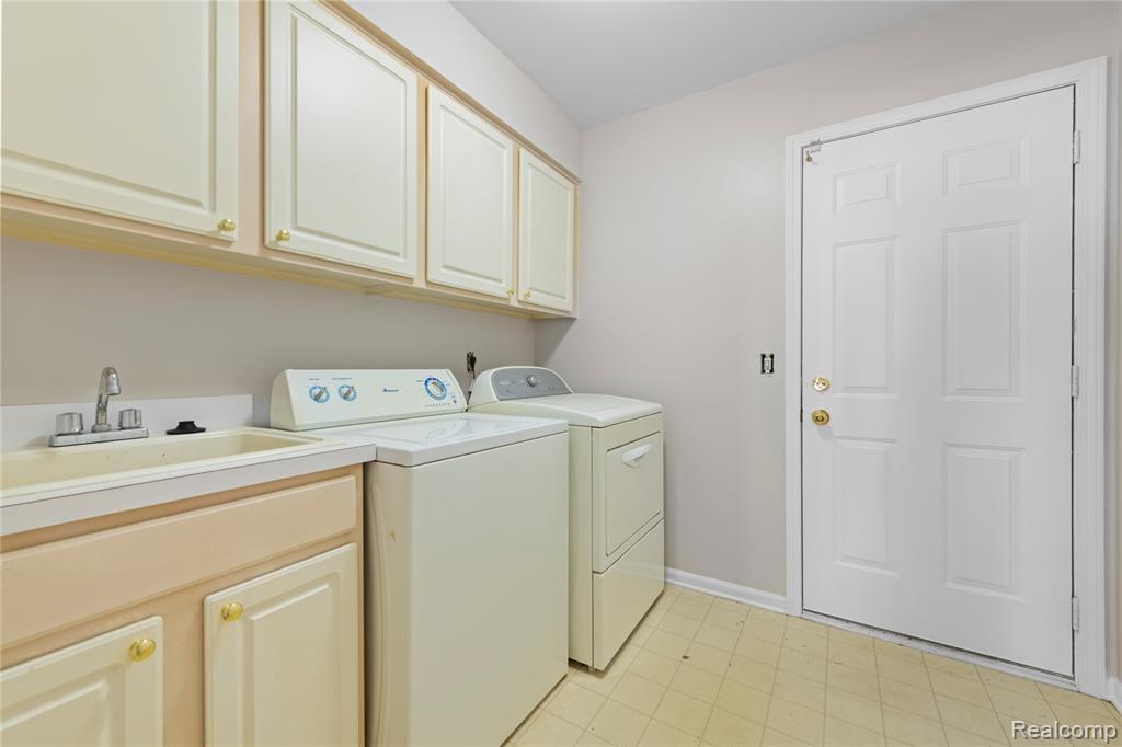 42430 Park Ridge Way, Clinton Twp, MI 48038 — Photo 19