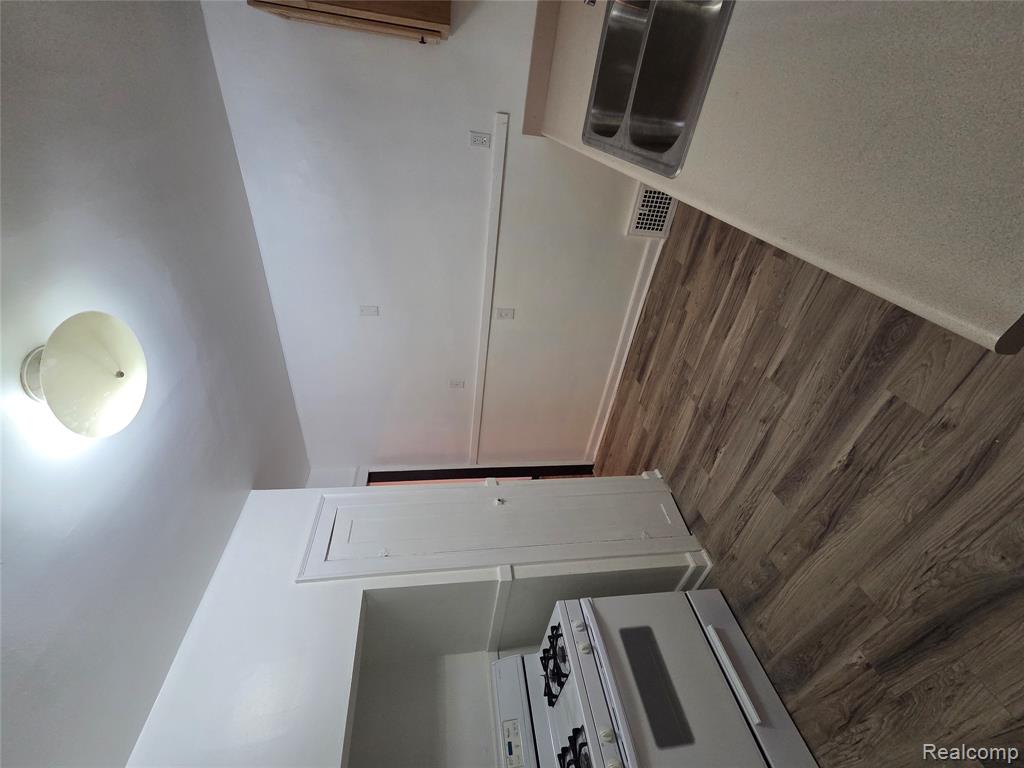 15736 Ohio Street, Detroit, MI 48238 — Photo 11