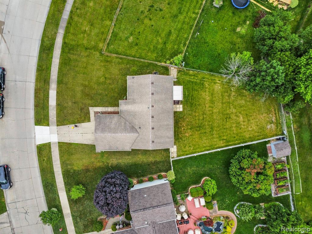 1670 WILLARD Drive, Canton, MI 48187 — Photo 41