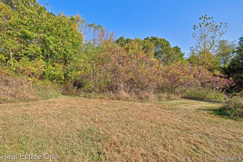 2444 Ray Road, Oxford, MI 48370 — Photo 43