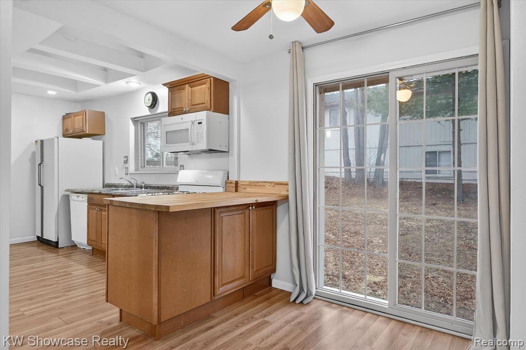 1860 Ladd Road, Wolverine Lake, MI 48390 — Photo 16