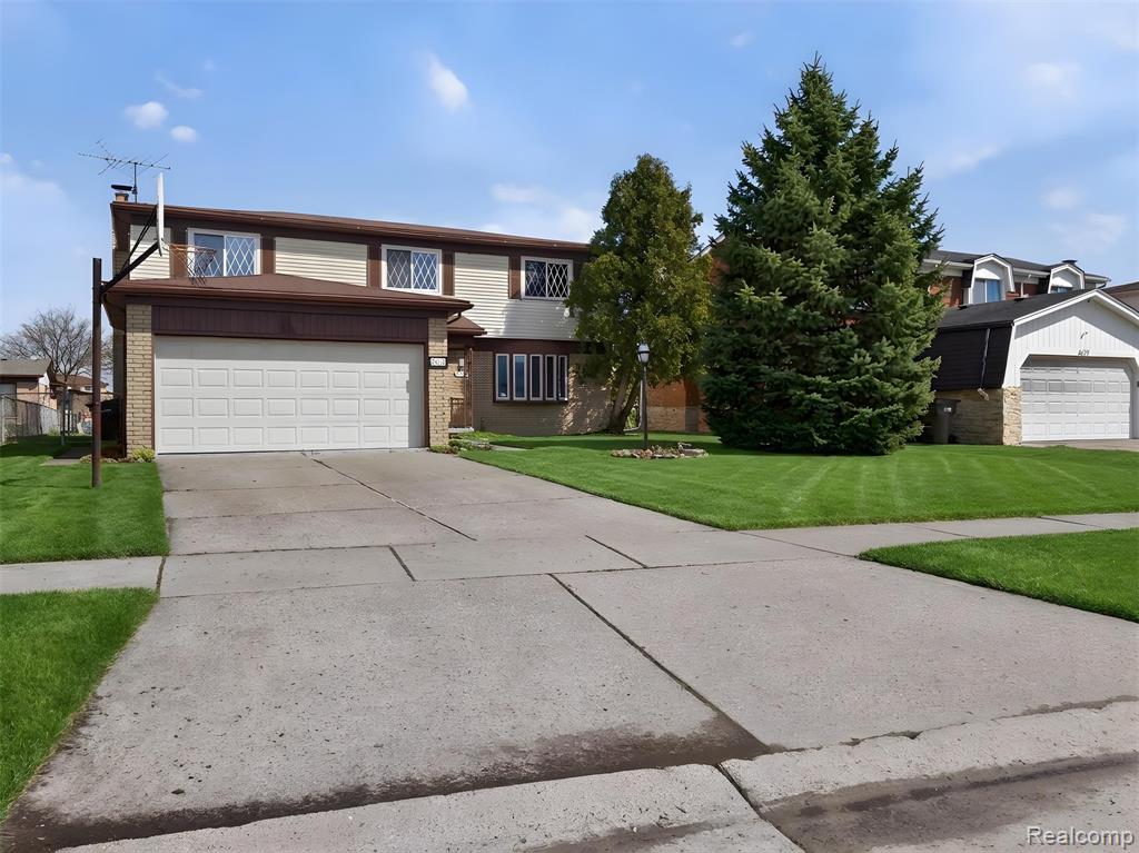 4667 Bloomfield Drive, Sterling Heights, MI 48310 — Photo 36