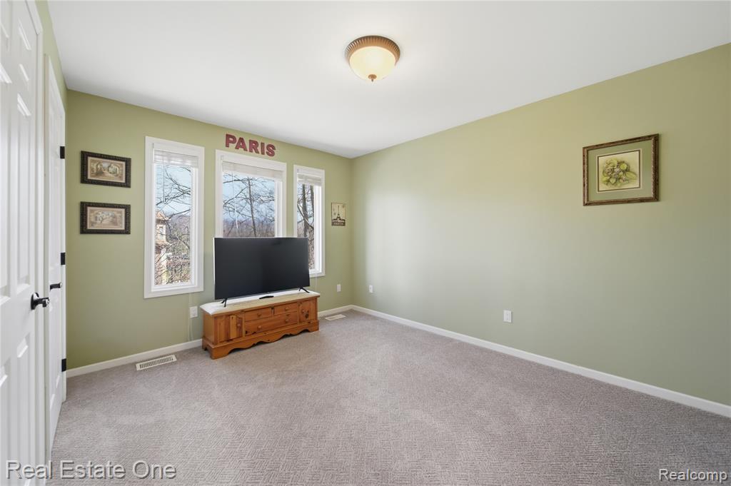 10152 Rosemarie Run, Brighton, MI 48114 — Photo 26