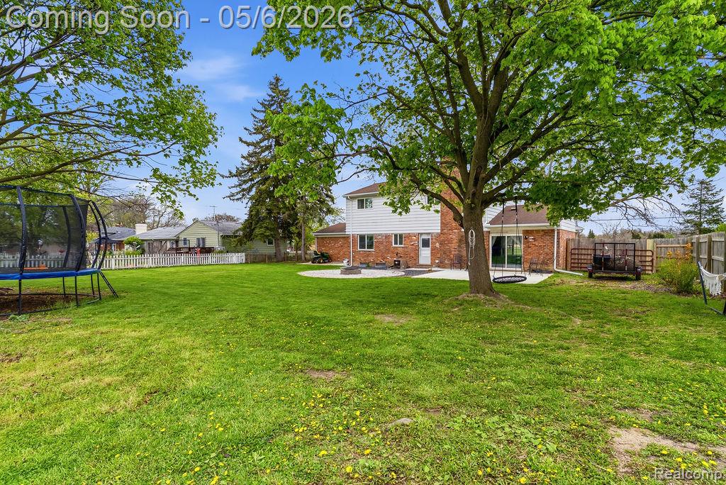 2049 E Hill Road, Grand Blanc, MI 48439 — Photo 40