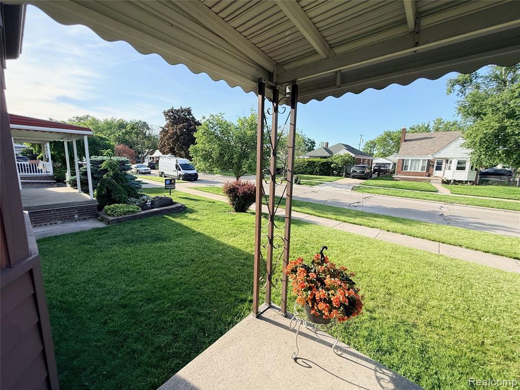 2203 White Avenue, Lincoln Park, MI 48146 — Photo 4