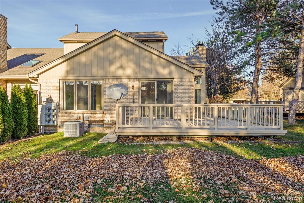 43151 W Kirkwood Drive, Clinton Twp, MI 48038 — Photo 33