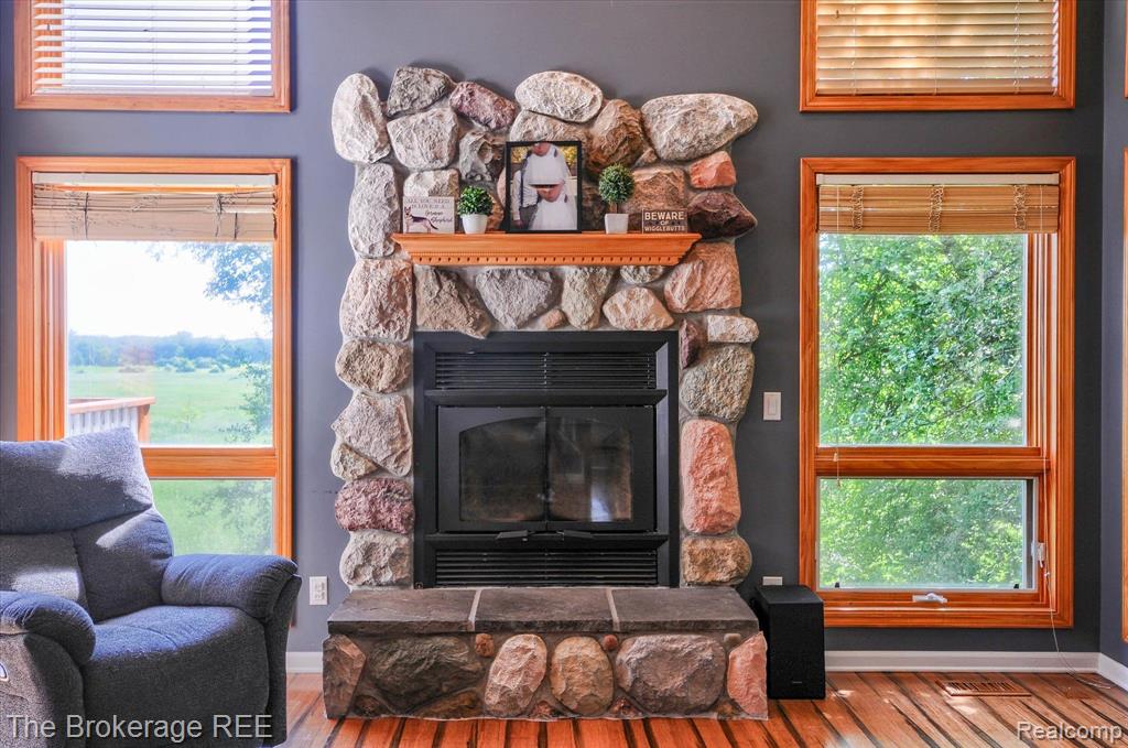 8535 Ridge Road, Goodrich Vlg, MI — Photo 16