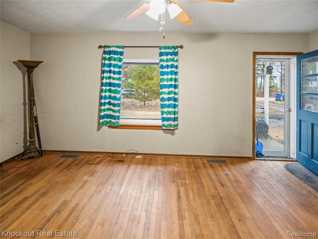 4482 Kirk Road, Vassar, MI 48768 — Photo 6