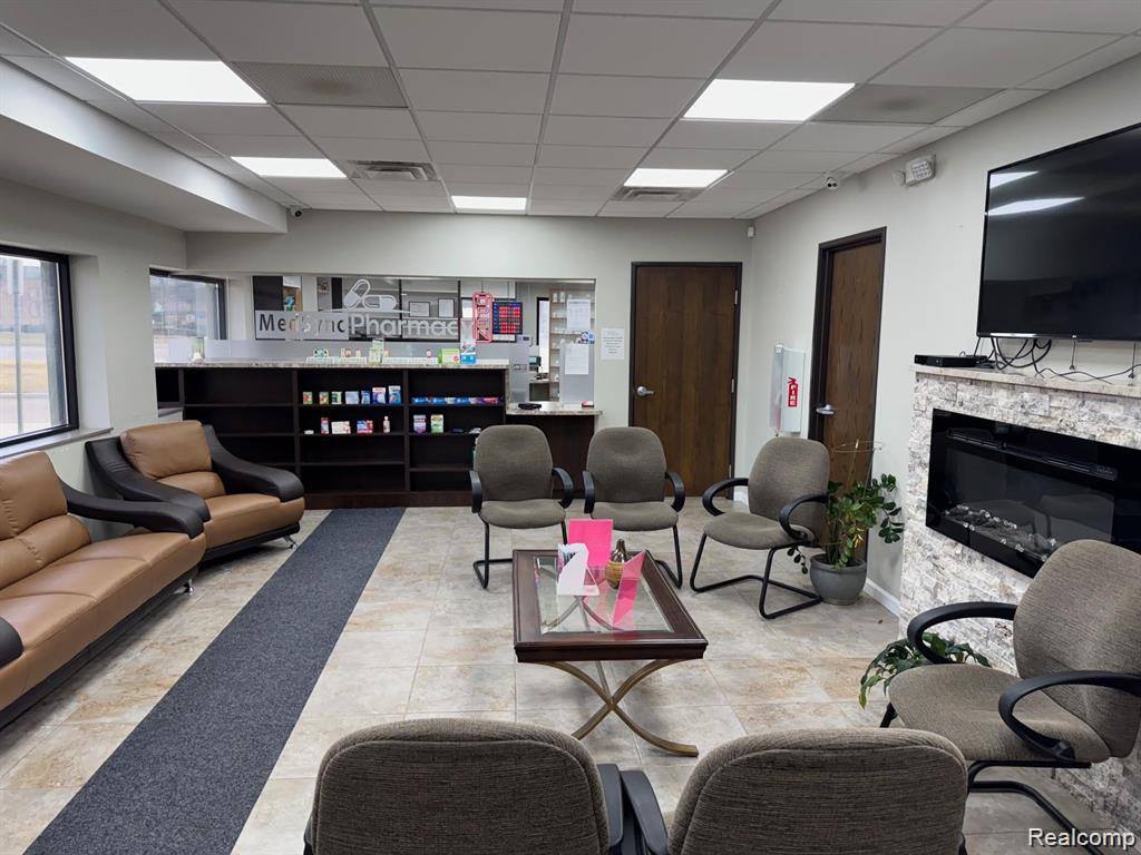8275 N WAYNE Road, Westland, MI — Photo 3
