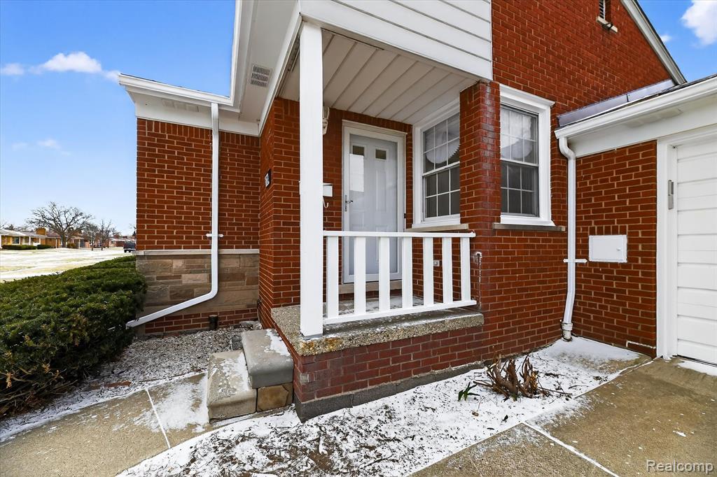 17314 Collinson Avenue, Eastpointe, MI 48021 — Photo 5