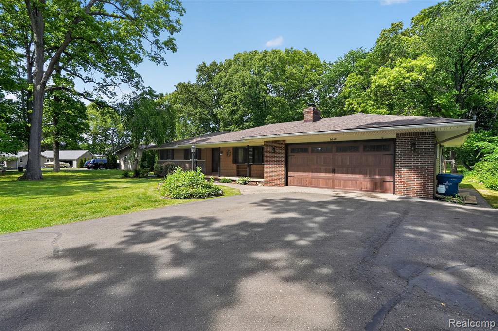 8668 Cooley Beach Drive, White Lake, MI — Photo 4
