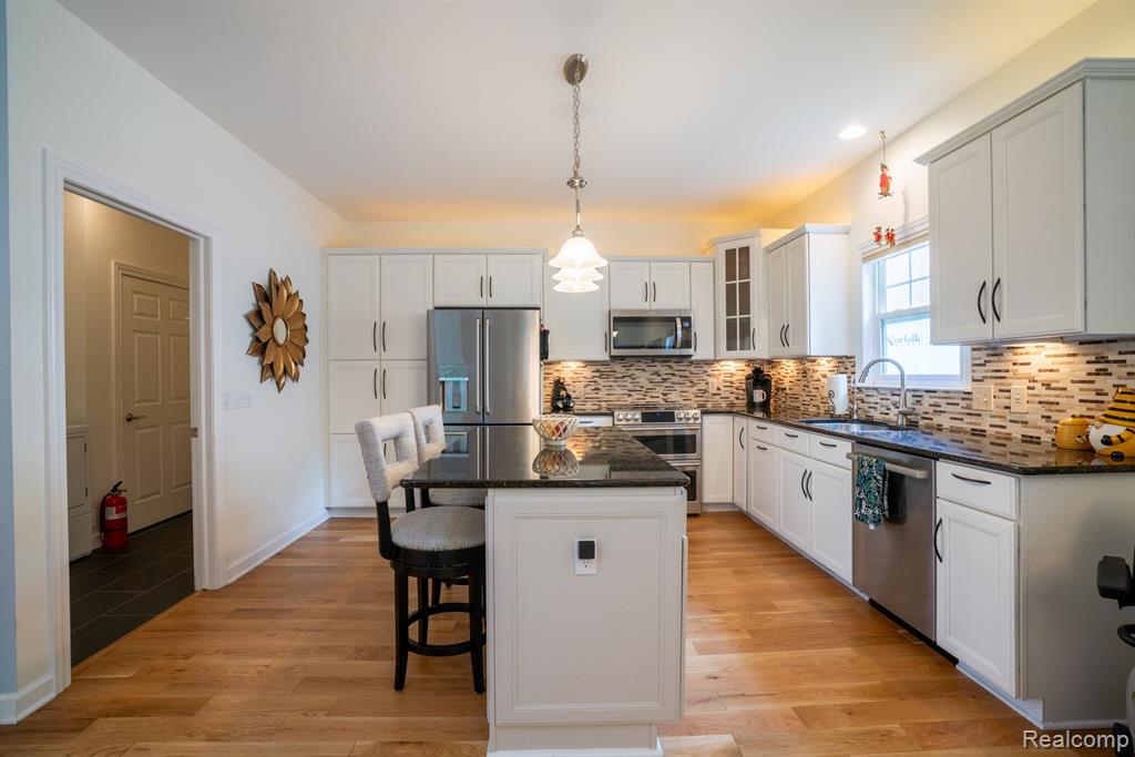 5653 Trail Side Lane, 9, Whitmore Lake, MI 48189 — Photo 10