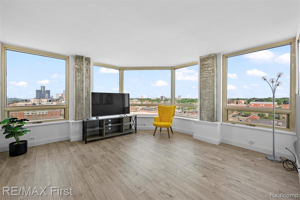 3320 Spinnaker Lane, 10D, Detroit, MI 48207 — Photo 16