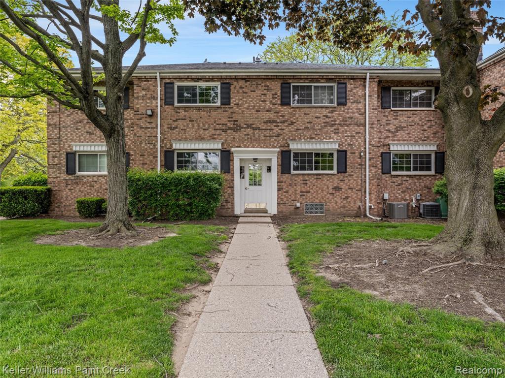 685 E Fox Hills Drive, 67, Bloomfield Hills, MI 48304 — Photo 28