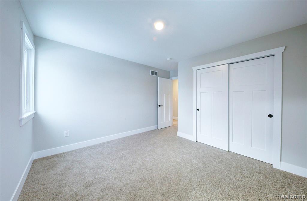 676 ROUND ROCK DR, Howell, MI 48843 — Photo 30