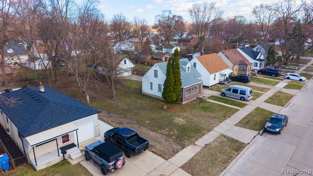 26166 Powers Avenue, Dearborn Heights, MI 48125 — Photo 3