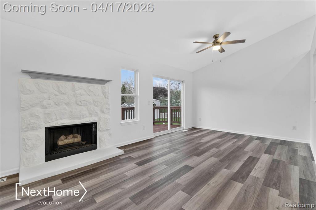 321 Oxford Court, Belleville, MI 48111 — Photo 8