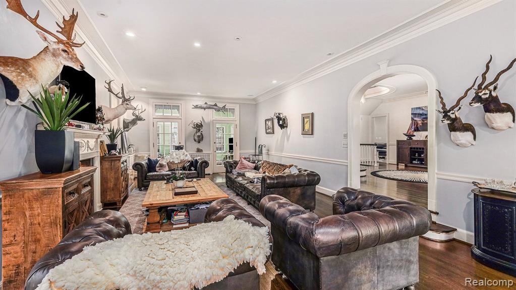 97 TOURAINE Road, Grosse Pointe Farms, MI 48236 — Photo 19