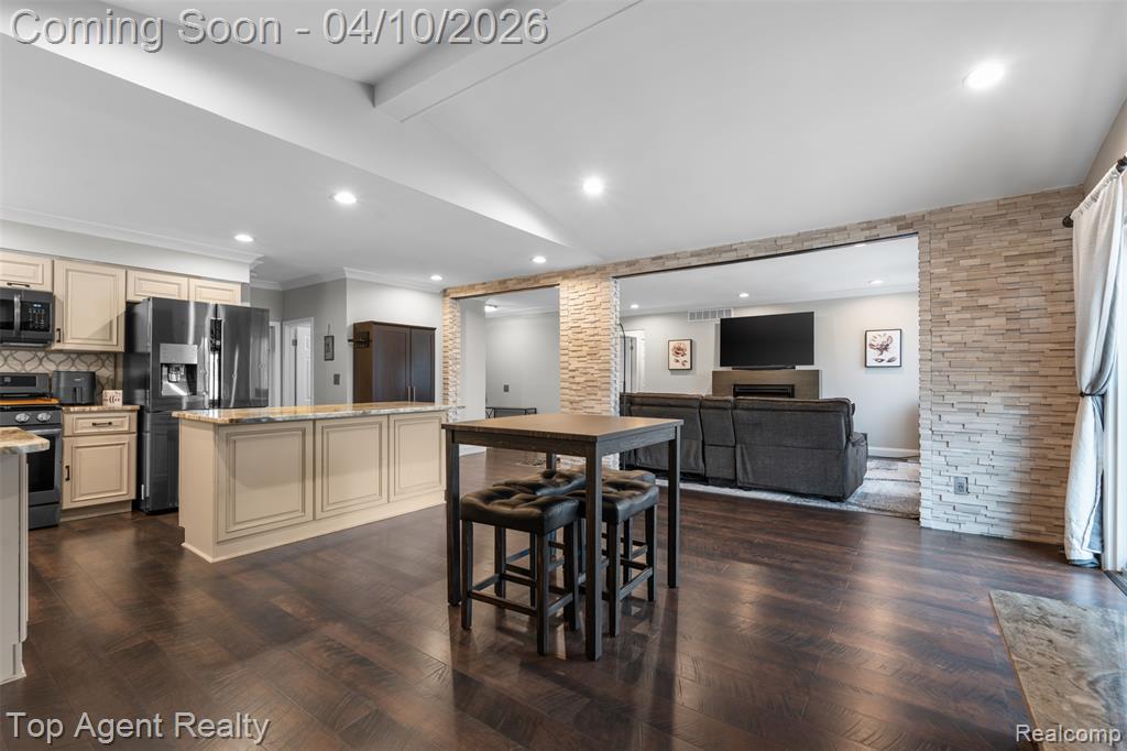 16115 Bayham Court, Clinton Twp, MI 48038 — Photo 19