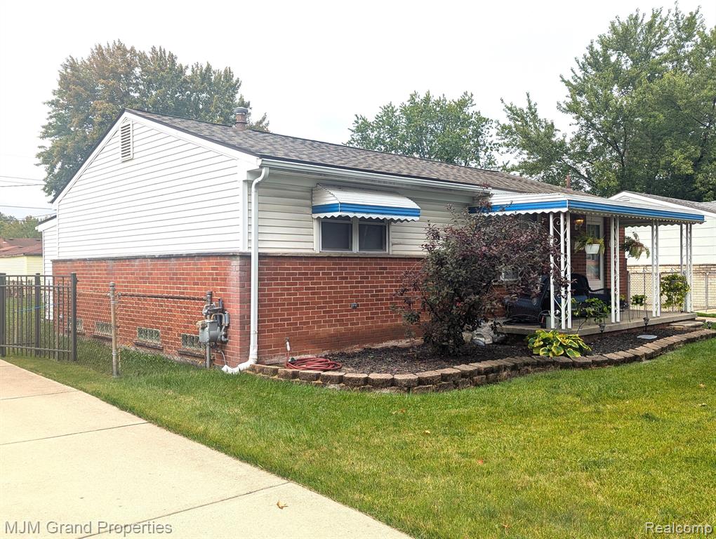 9738 MICHAEL Drive, Romulus, MI 48174 — Photo 27