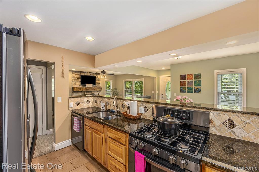 73921 CHURCH Street, Armada, MI — Photo 11