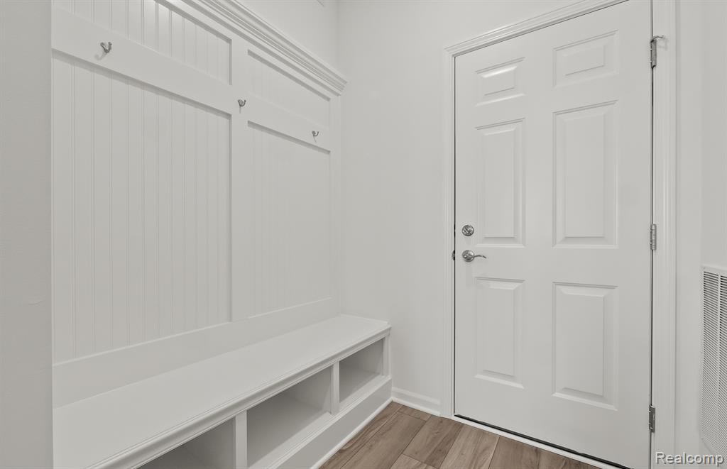 5555 E Spaniel Drive, Ann Arbor, MI 48108 — Photo 23