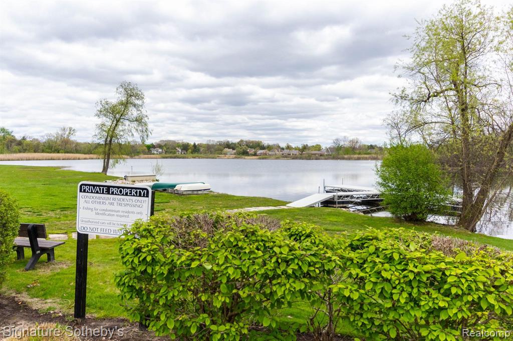 5396 Fairway Court, West Bloomfield, MI 48323 — Photo 49