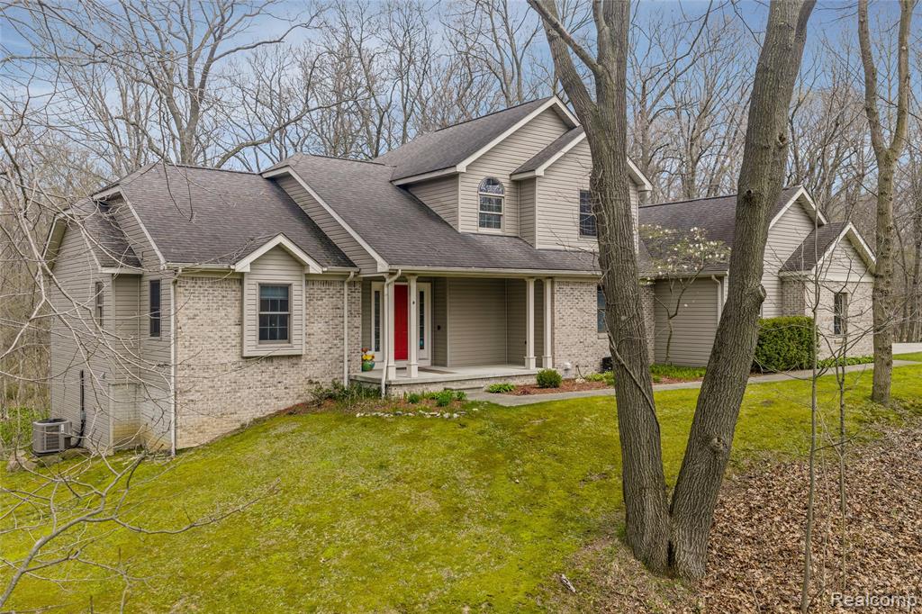 1520 Houghton Trail, Ortonville, MI 48462 — front exterior