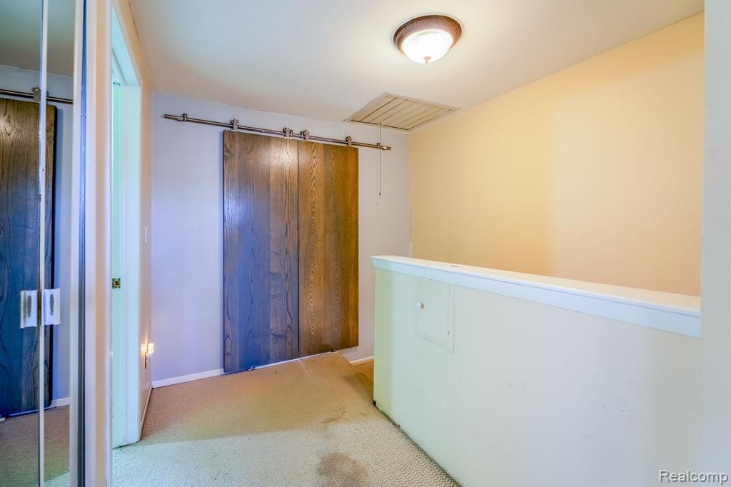 5809 HUNTINGTON Drive, Ypsilanti, MI 48197 — Photo 28