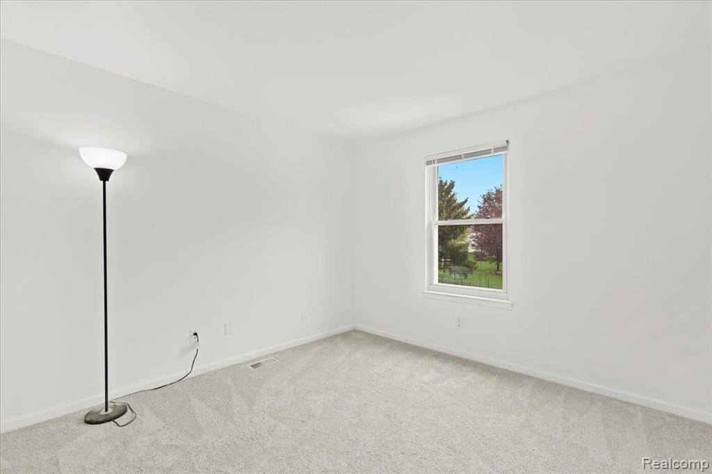 45273 Yorkshire Drive, Novi, MI — Photo 26