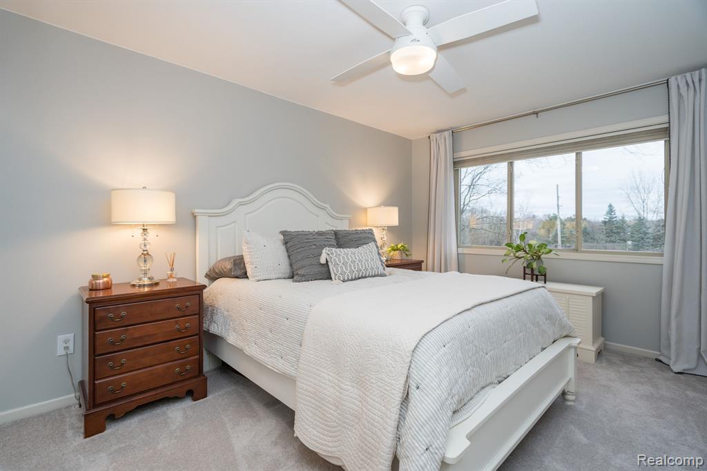 6751 Berry Pointe Drive, Clarkston, MI 48348 — Photo 36