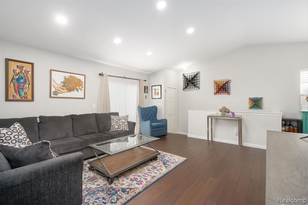 3019 Forest Creek Court, Ann Arbor, MI 48108 — Photo 5