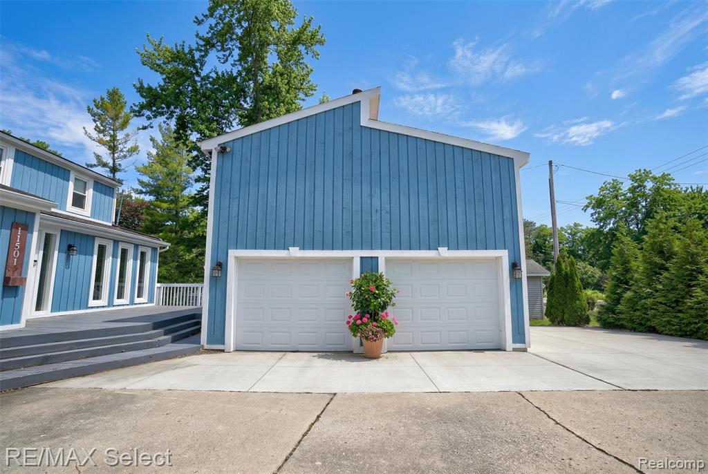 11501 Torrey Road, Fenton, MI 48430 — Photo 46