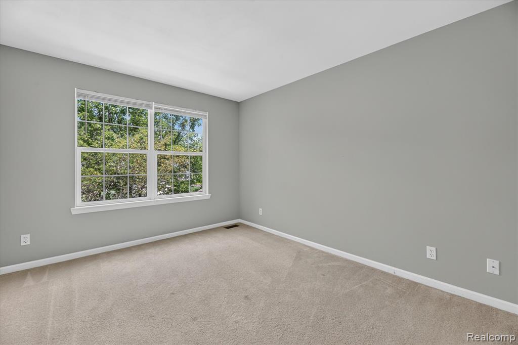 2445 Lorraina Lane, Hartland, MI 48353 — Photo 26