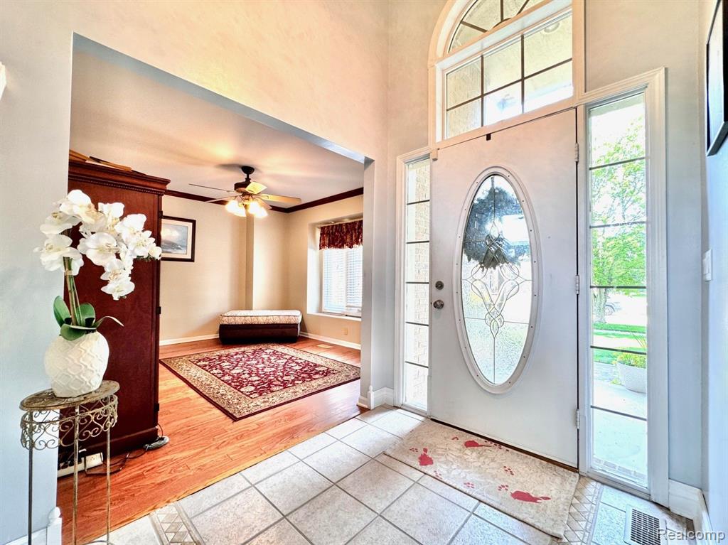 52611 FOREST HILL Drive, Chesterfield, MI 48047 — Photo 12