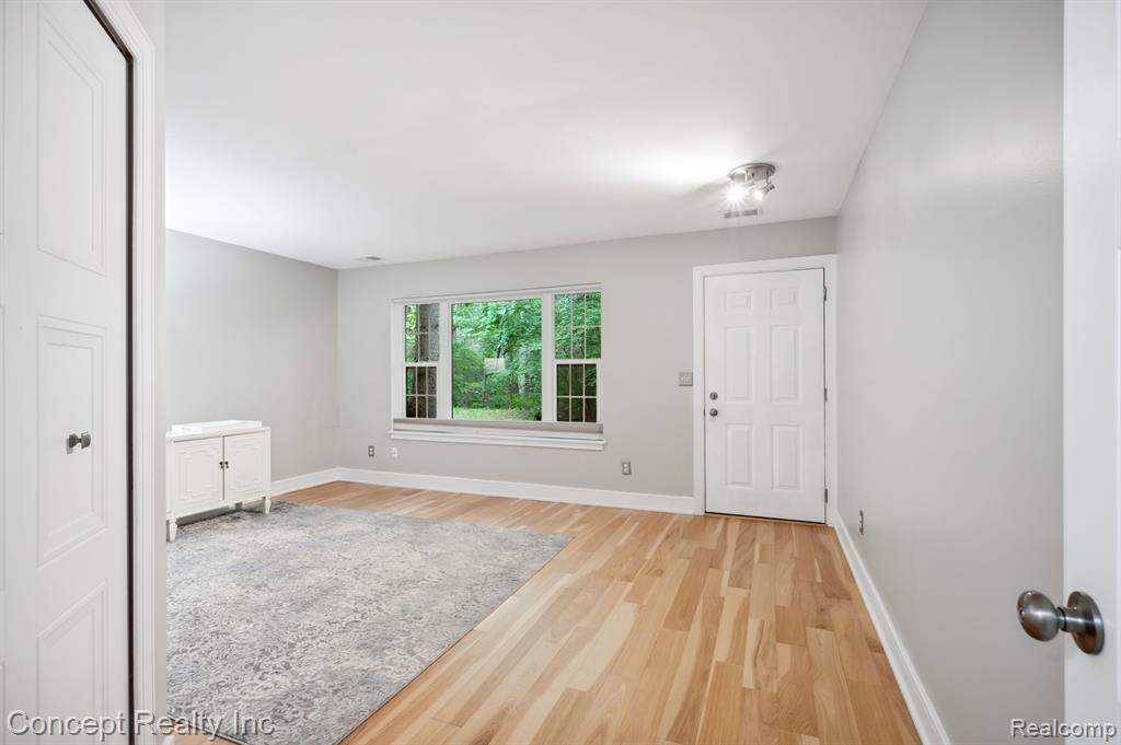 216 LYN ANNE, Ann Arbor, MI 48103 — Photo 16