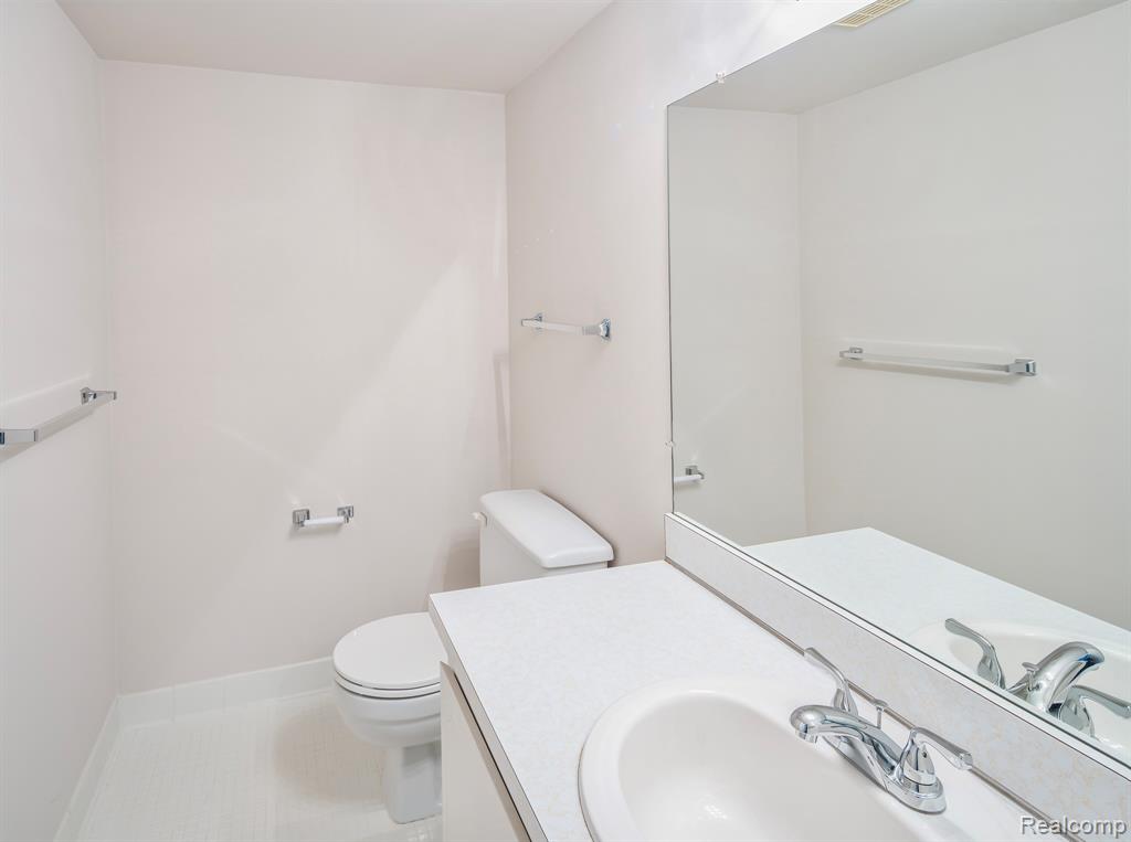 575 E Lincoln Street, Birmingham, MI 48009 — Photo 13