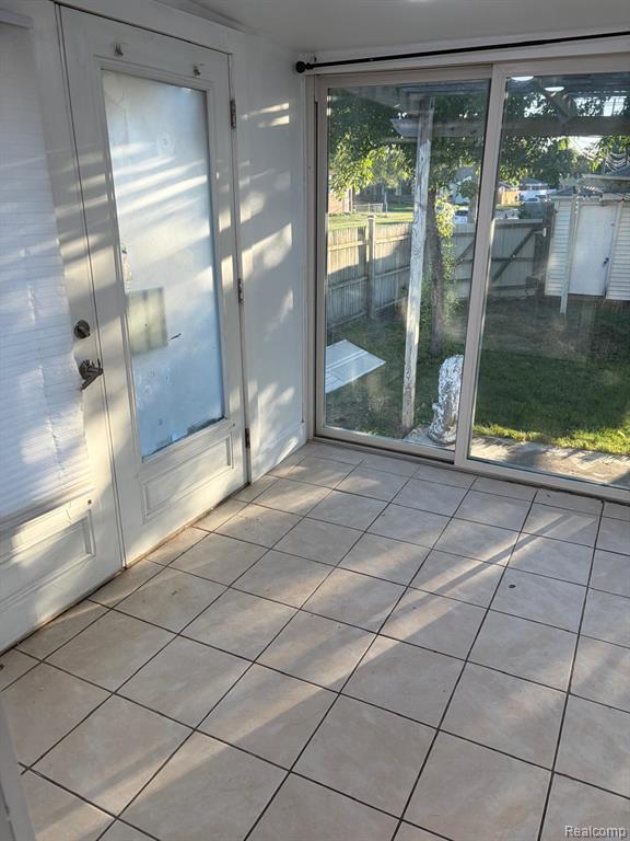 5901 N Vernon Street, Dearborn Heights, MI 48127 — Photo 19