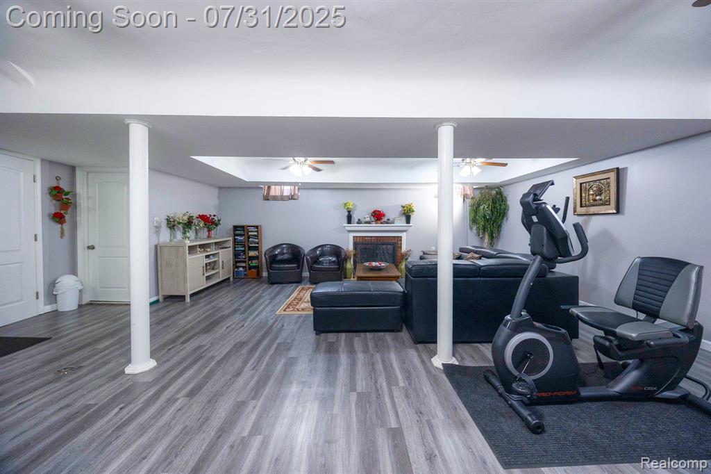 7833 W Morrow Circle, Dearborn, MI 48126 — Photo 44