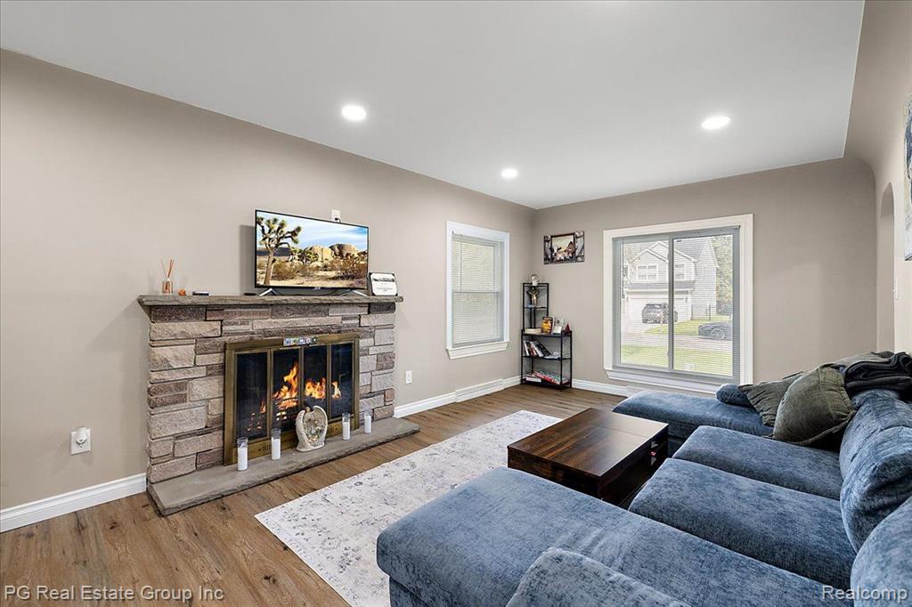 57 ORMSBY, Waterford, MI 48327 — Photo 14