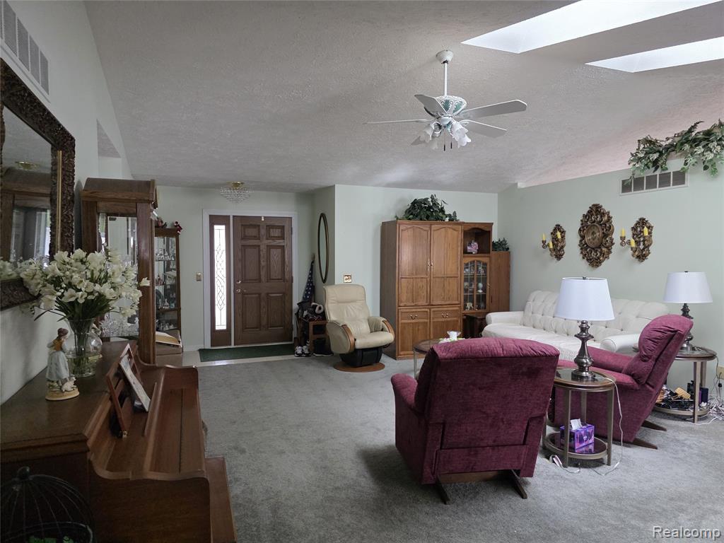 600 Winding River Drive, Williamston, MI 48895 — Photo 4