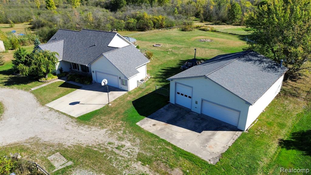 61170 North Avenue, Ray, MI — Photo 5