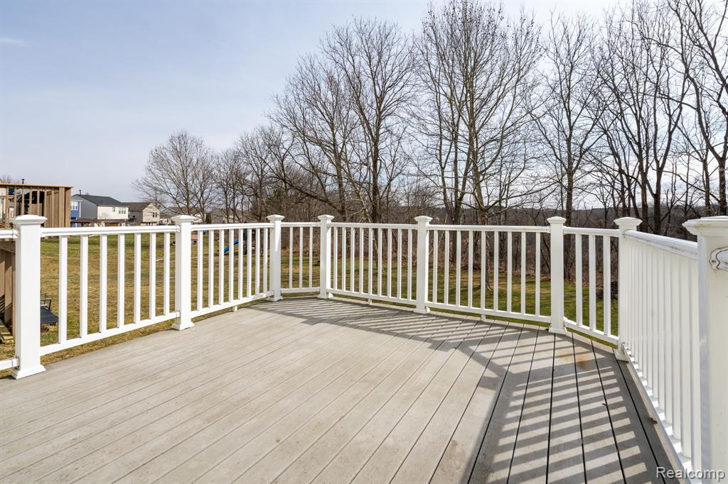432 OTTER RUN Road, Holly, MI 48442 — Photo 34
