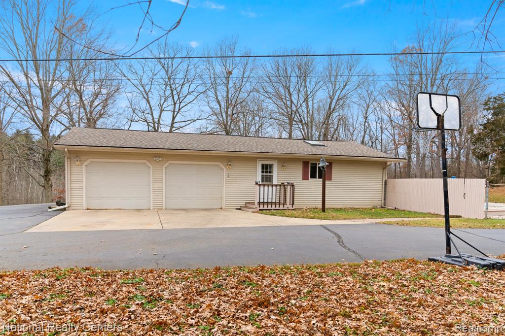 11720 Andersonville Road, Davisburg, MI 48350 — Photo 46