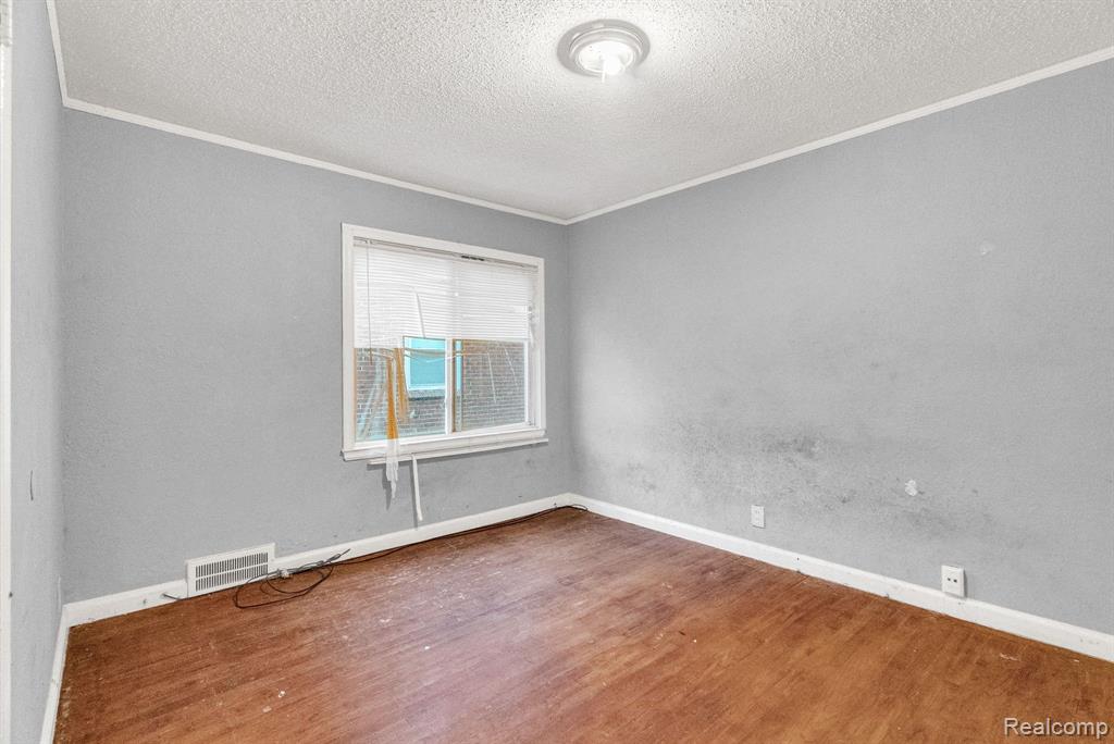 5210 BEDFORD Street, Detroit, MI 48224 — Photo 27