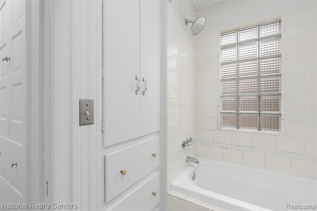 437 E Marshall Street, Ferndale, MI 48220 — Photo 18