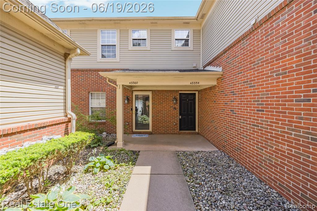 43354 Pendleton Circle, 46, Sterling Heights, MI 48313 — Photo 3
