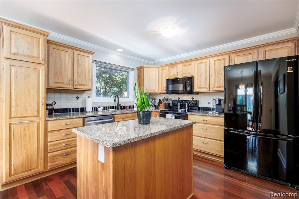 6572 Forest Park Drive, Troy, MI 48098 — Photo 15