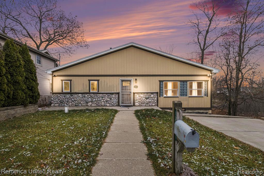 12237 Dalhart Drive, Fenton, MI 48430 — front exterior