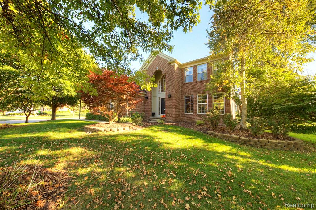 702 Westhills Drive, South Lyon, MI 48178 — Photo 3